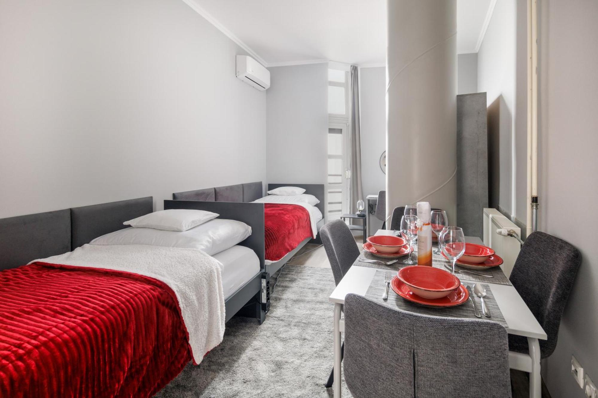 Downtown Apartment House Red — Photos 2